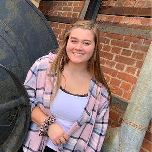 Meet your Posher, Tiffany